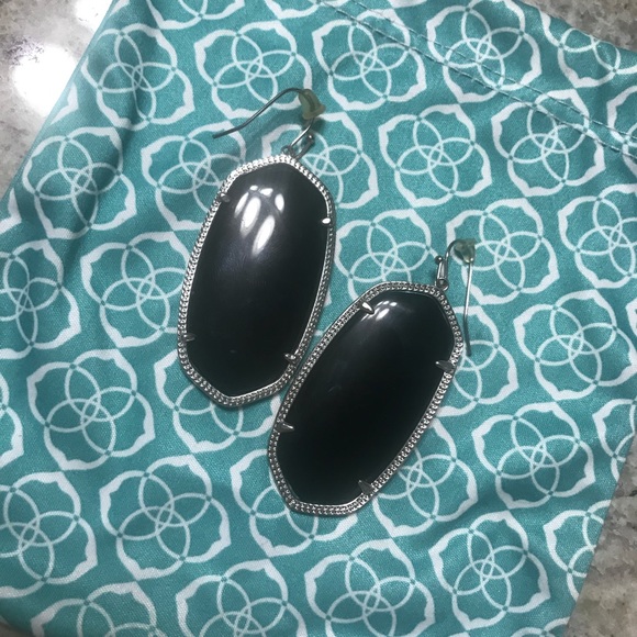 Kendra Scott Danielle Earrings - Picture 2 of 3